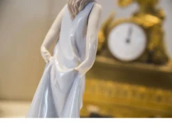 Amica delle farfalle porcellana Lladro'