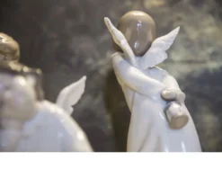 Angioletto curioso porcellana Lladro'