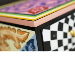 Cassettiera capri dipinta a mano Tom's drag