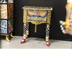 Cassettiera m versailles dipinta a mano Tom's drag