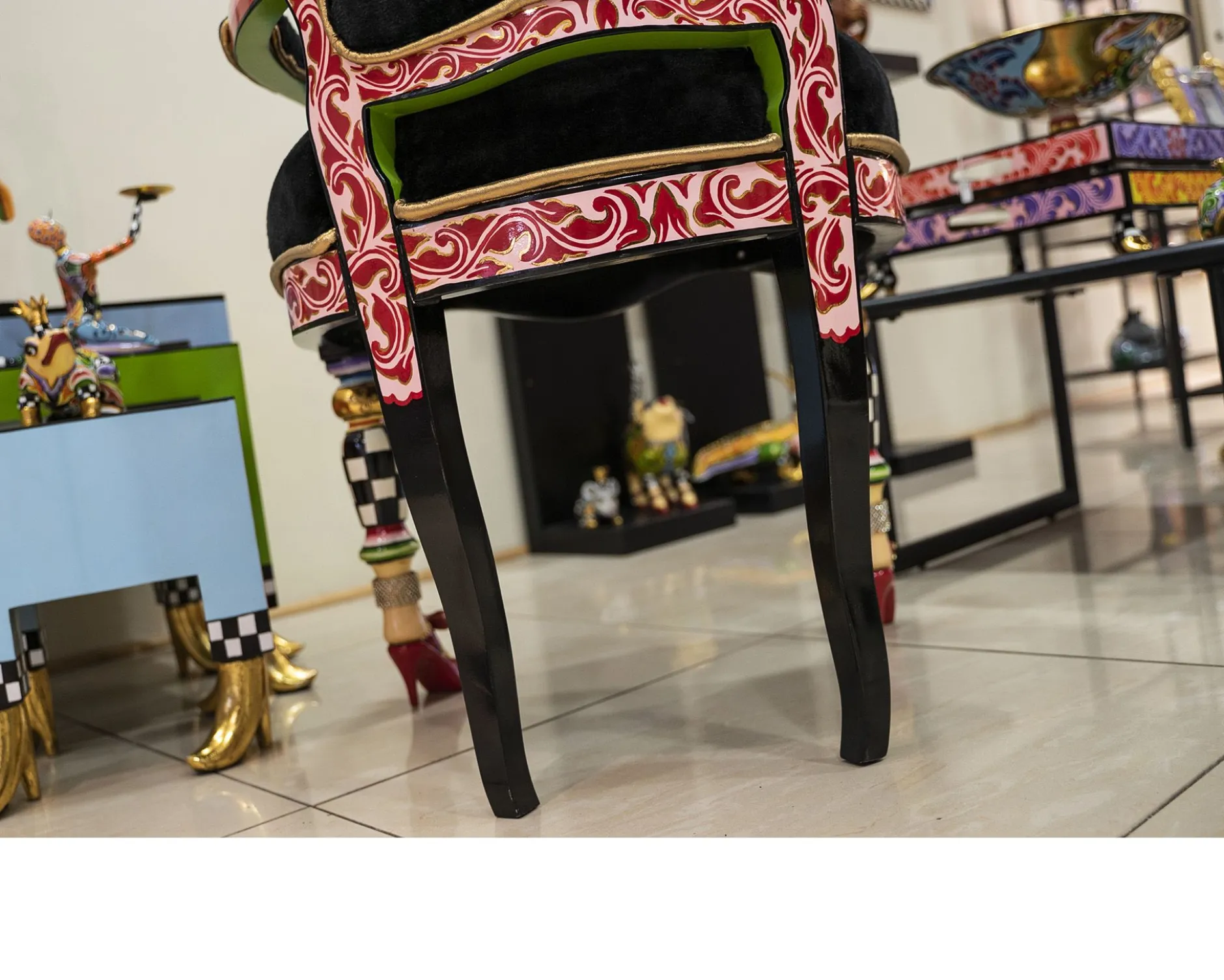 Chair versailles dipinta a mano Tom's drag