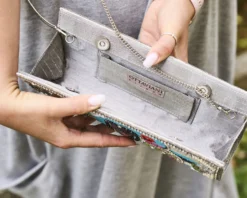 Clutch con cristalli, strass, perline e pietre Ottaviani