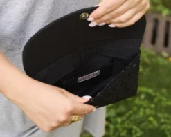 Clutch in tessuto con perline, cristalli e strass Ottaviani