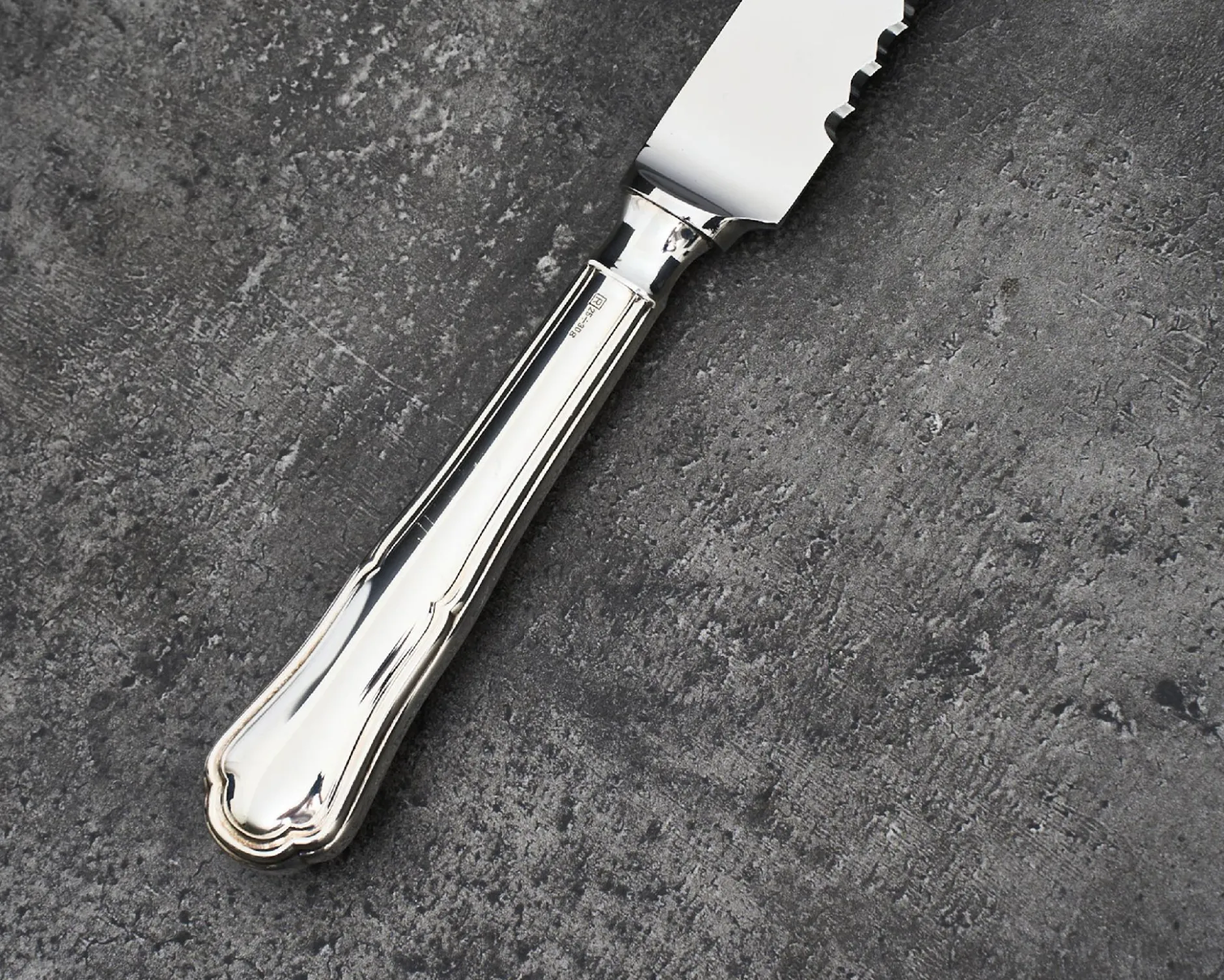 Coltello panettone argento in stile barocchino usato ricondizionato Zanolli vintage