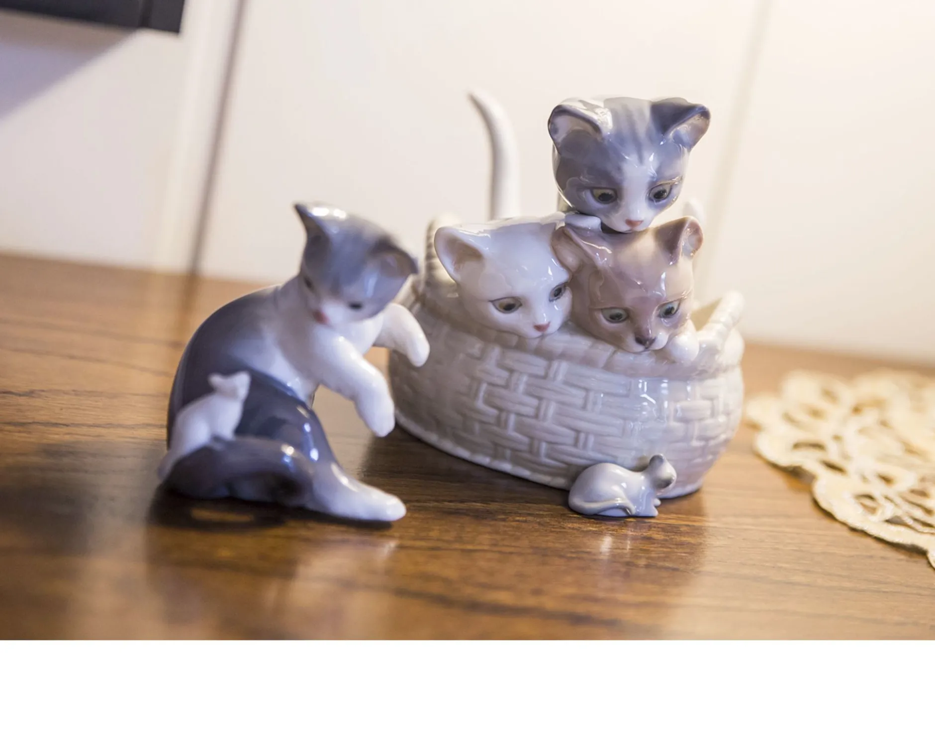Gattini curiosi porcellana Lladro'