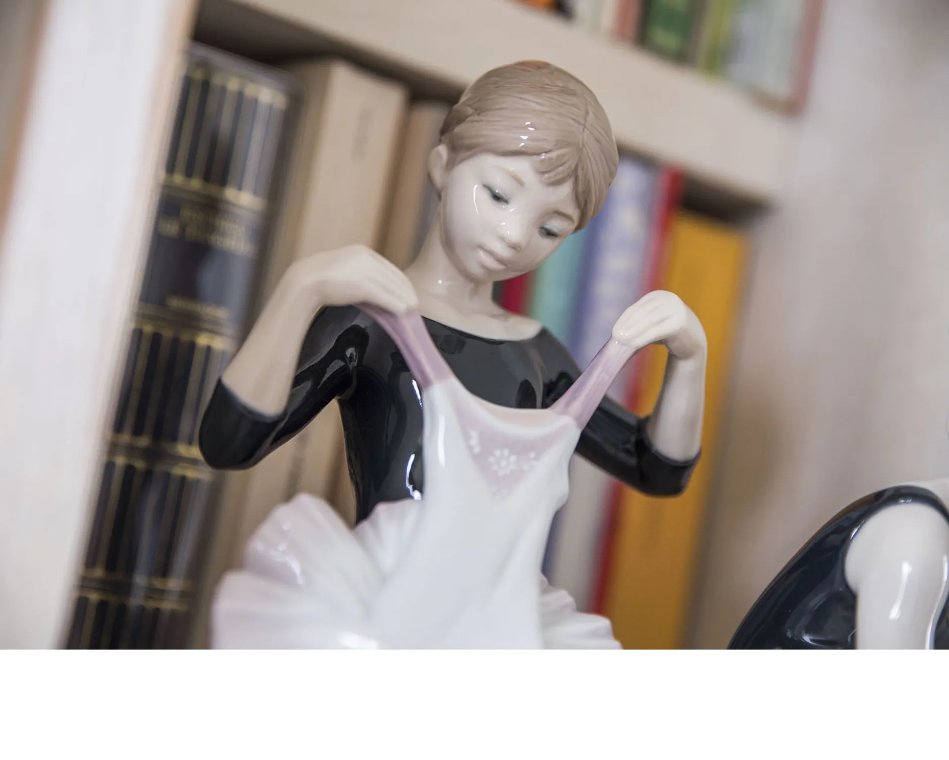 L'abito per il debutto porcellana Lladro'