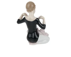 L'abito per il debutto porcellana Lladro'