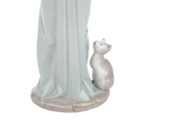 Ragazza con gattini porcellana Lladro'