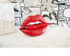 Scultura bocca rossa e peperoncino rosso Selezione zanolli