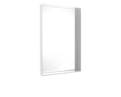 Specchio only me colore cristallo Kartell