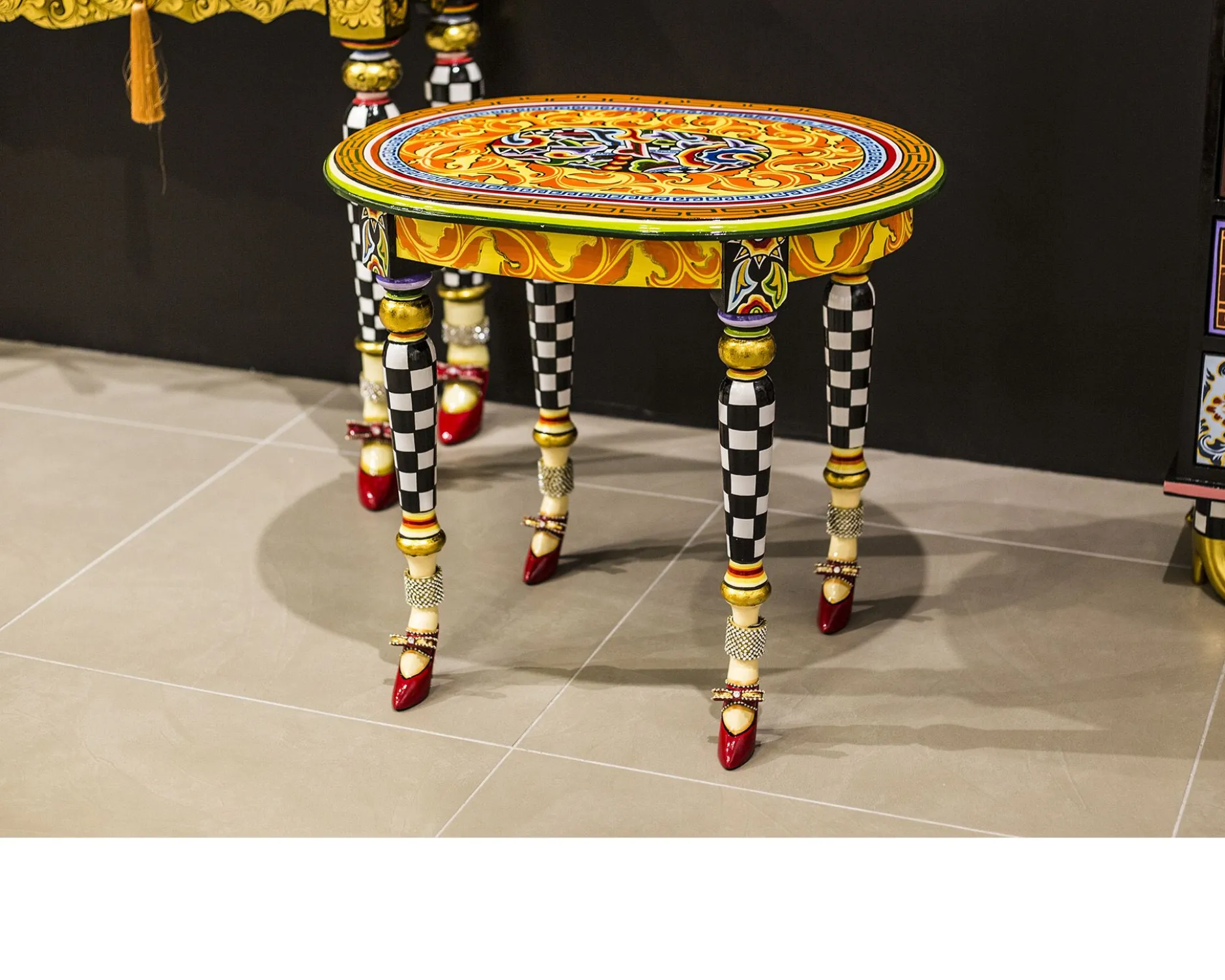 Tavolino side table versailles dipinto a mano Tom's drag
